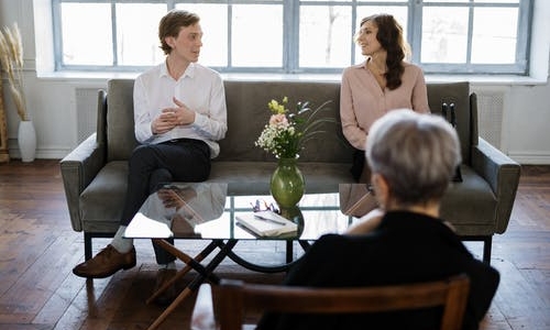 What Does Marriage Counseling Consist of?